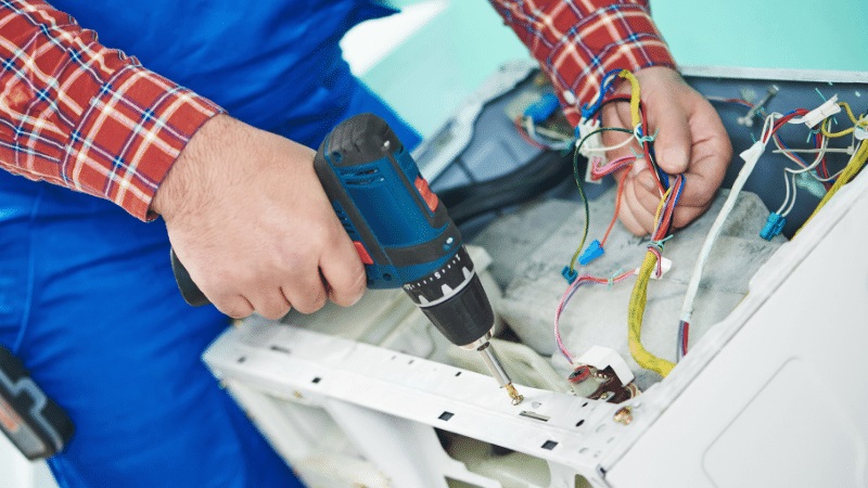 Köprübaşı Aeg Aeg çamaşır makinesi kart tamiri – Su almama arızası orijinal parça ile giderildi. - Teknik servis örneği